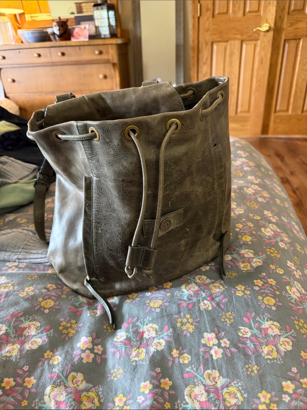 Men's Drawstring Bucket Backpack in Olive leather